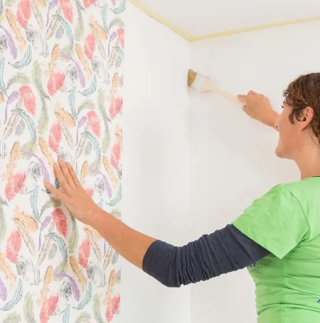 Modern Wallpapers Fixing Services UAE